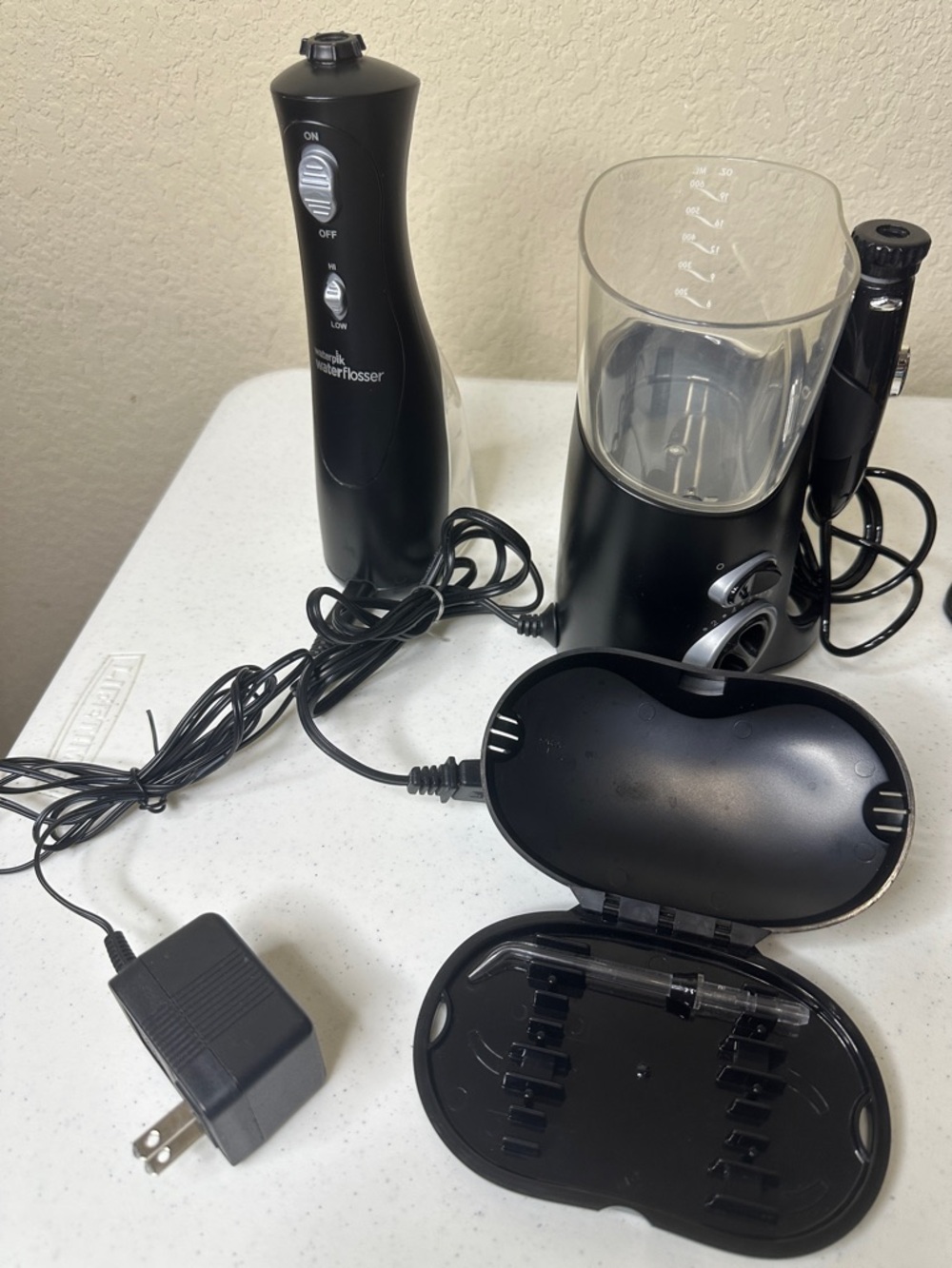 Waterpik Waterflosser - Picture 5 of 12